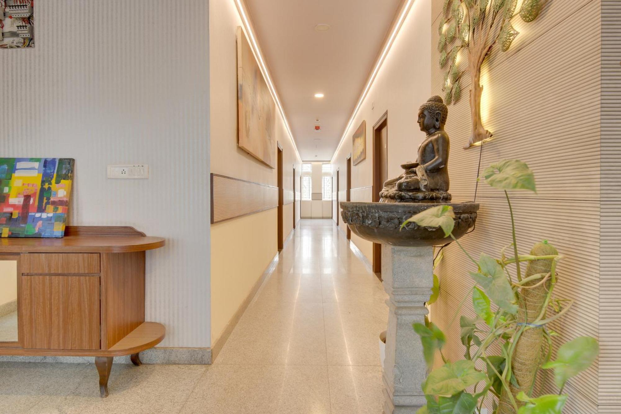 Super Townhouse Hbr Layout Bengalúr Exteriér fotografie