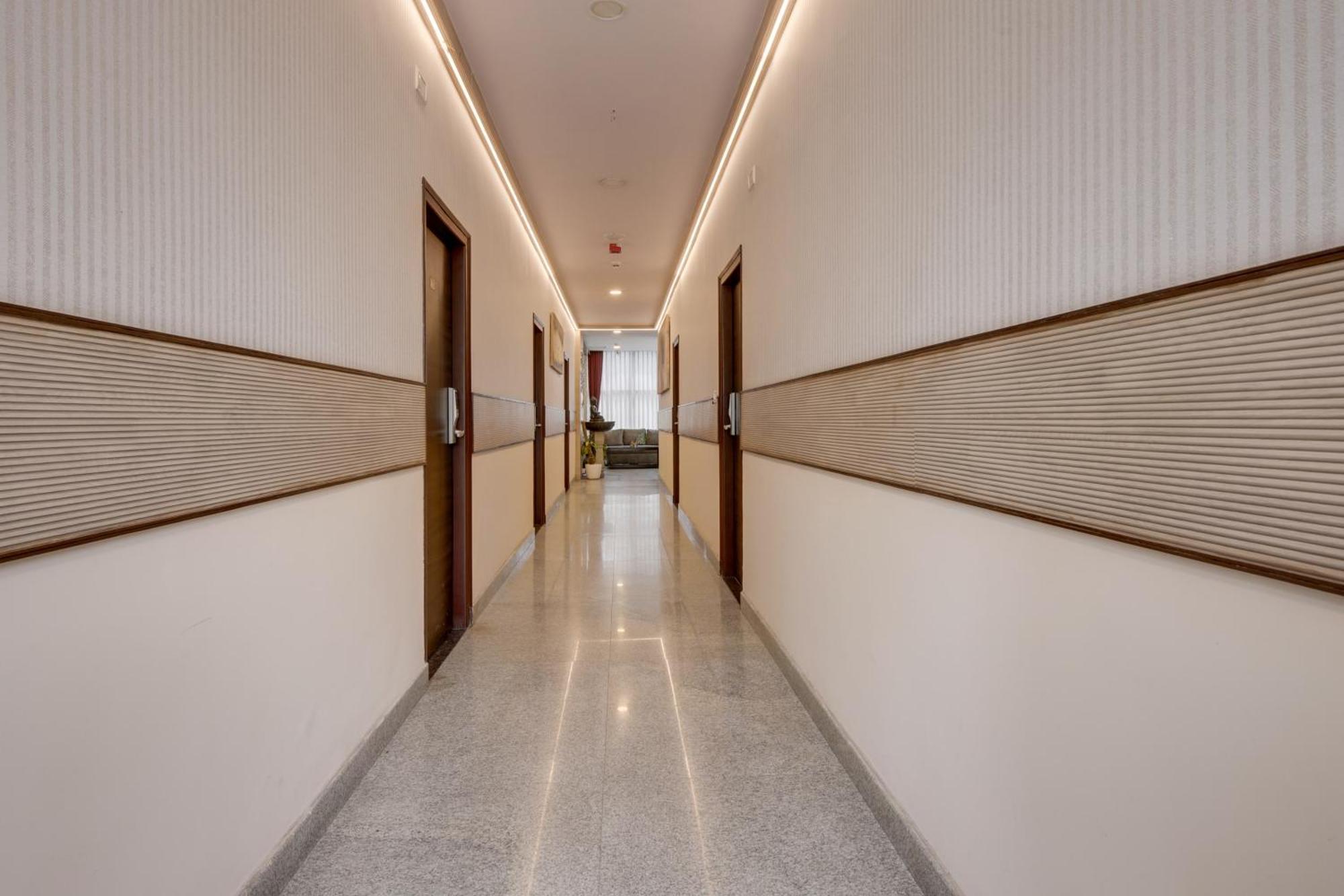 Super Townhouse Hbr Layout Bengalúr Exteriér fotografie