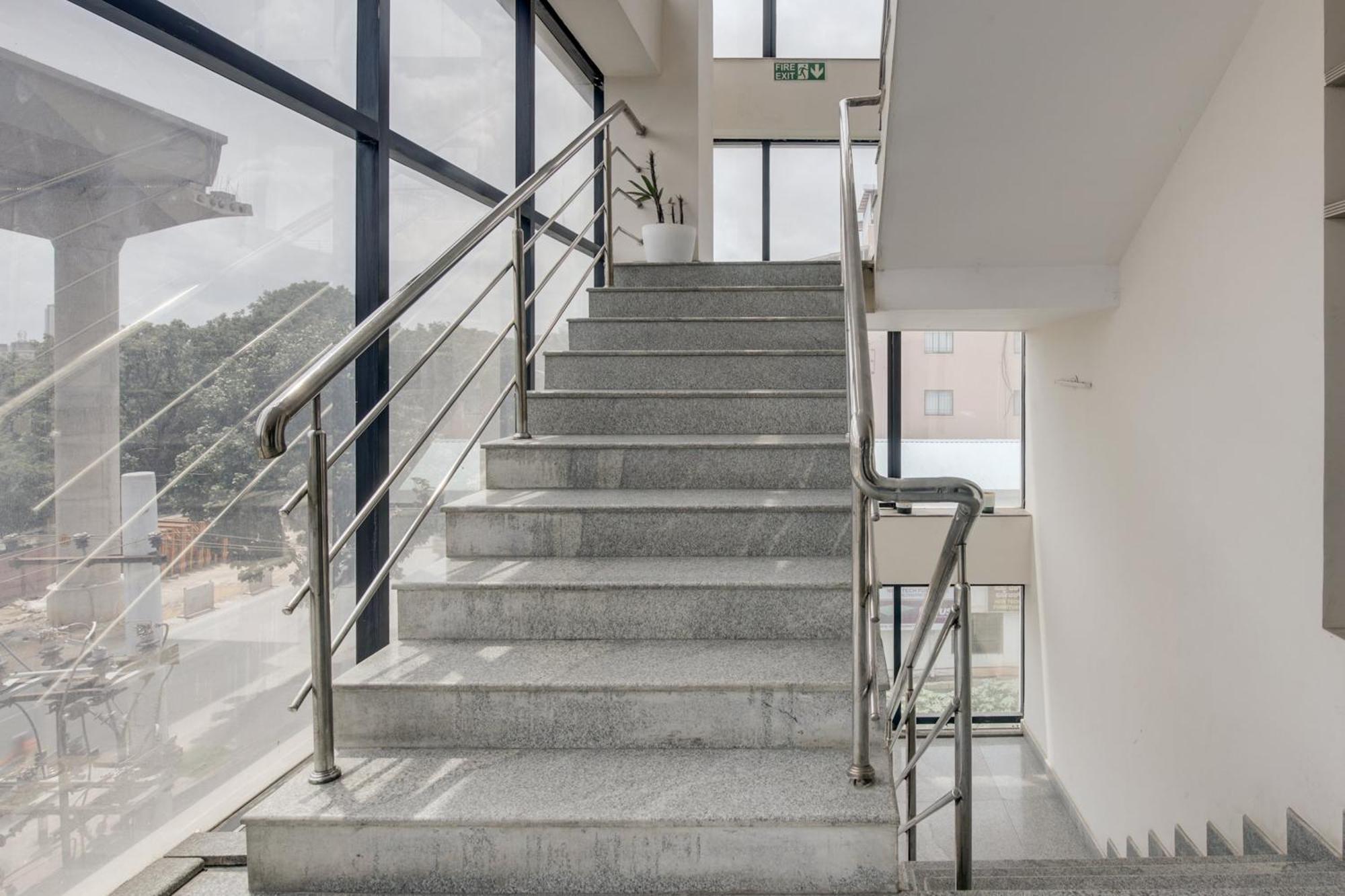 Super Townhouse Hbr Layout Bengalúr Exteriér fotografie